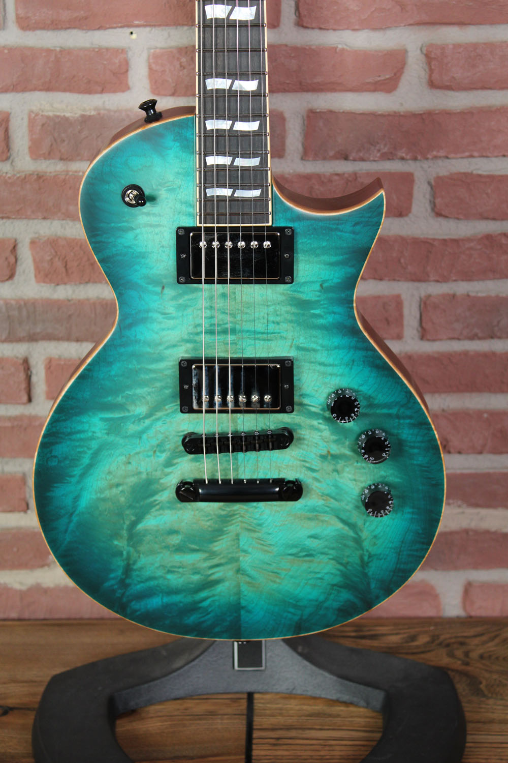 USA Eclipse QM SD BH  Aqua Marine Sunburst